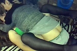 la puta de mi novia me pide que cogamos de misionero grabamos con el celular