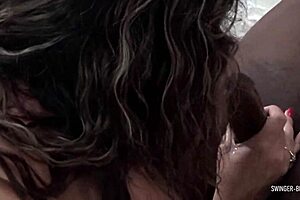 amateur housewives getting fucked by monster cocks in foursome 😈