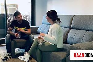 Fan meets girl on tinder