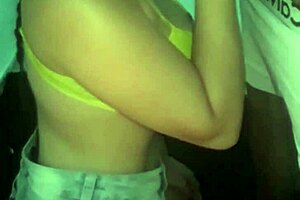 novinha taking cumshot close up