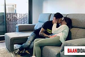 Fan meets girl on tinder