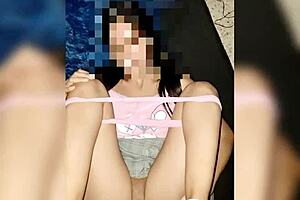 i aprovecha the night to fuck the first time student in my sister's room