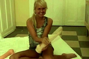 Young teen model gets FUCKED in casual encounter