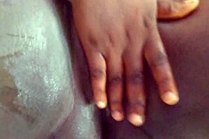 i love playing with my swollen pussy