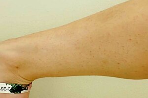 super hot petite teen intensely masturbates on the sofa with daddy vibes