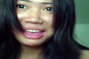 Young asian teen fucks cock for fun 😏