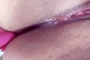 A shaved pussy Syrian girl masturbates and cums