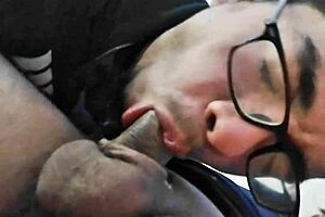 COLOMBIAN AND MEXICAN GUYS SHARE INTENSE BAREBACK BLOWJOB UP CLOSE