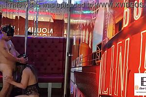 peruvian gatita performs hot sexy show completo