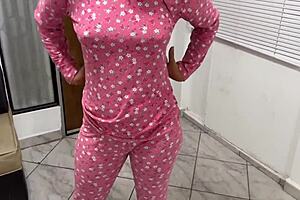 Damn! Teen Sits on Stepdad's Lap, Grinding Hard for Homemade Action!