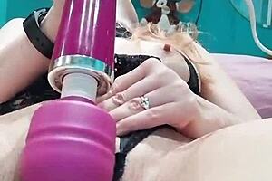 Blonde actress Gemma Gomory explores Chinese balls in amateur anal fetish scene