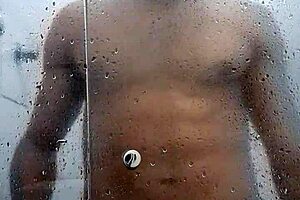 Amateur gay masturbates after visiting the dump