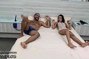 bastidores da filmagem da novinha karolzinha liberando muito cu e falando como faz pra gravar mesmo sendo casada