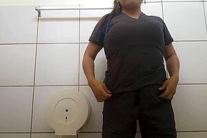 Doctora touches vagina to please boss then offers home fuck