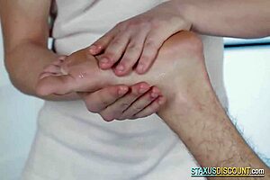 Gay Enjoys Butt Hole Plunder