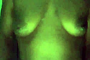 Twerking Naked on the Beach Feels So Free