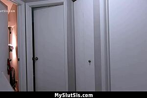 Stepbro casually asks stepsis for a quick suck