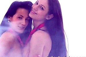 lexi dona fisting her girlfriend's tight ass