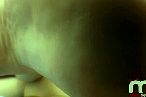 A rainha do amador número 1 ensina dominação de submissa