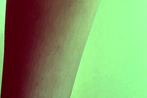 Girlfriend's shaved pussy looks yummy