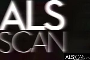 slim cutie jumping rope then masturbating outdoors? horny dildo orgasm in wet pussy!