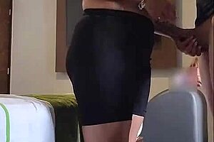 my boyfriend wants us to meet for my second cock experience