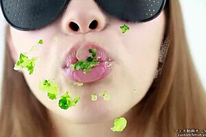 i watch asian women make sounds eating cucumber fetish