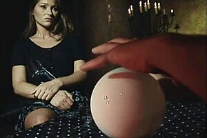 Hey, chceš vidět velké kozy a chlupaté akce v O Mago 1998 obnovené? Jaká je tvoje oblíbená scéna?