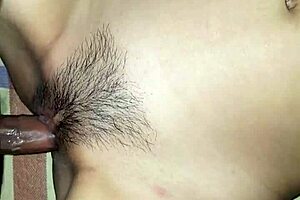 Amateur couple from Vietnam having sex on camera