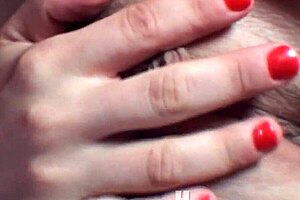 laura spreads her fat bbw pussy wide