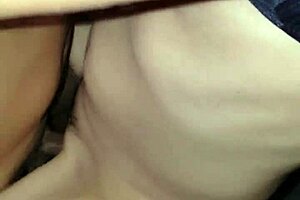 Amateur couple from Vietnam having sex on camera