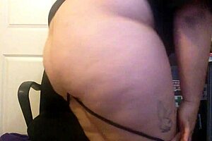 Latina slut with big ass performs solo exclusive show, horny and sexy as a whore