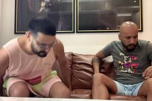 Dyke Babe Scissoring With Straight Bff