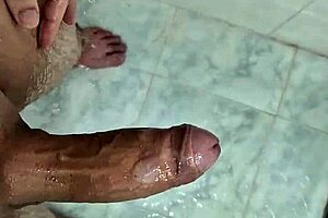Steamy shower scene with a hot gay amateur