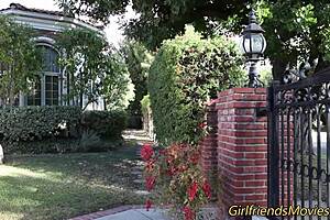 Petite Lesbian Babe Gets Eaten Out in HD