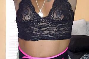 naejae just twerks her big ass and grinds her pussy on the pole, looking so sexy