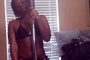 naejae just twerks her big ass and grinds her pussy on the pole, looking so sexy