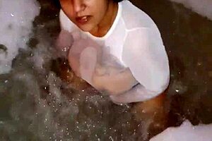 i'm this latina chica getting so wet after my solo toy session