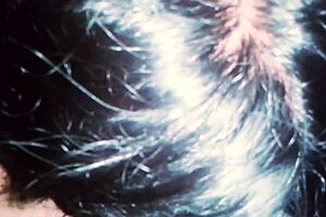 morena sexi begs not to record while teaching blowjob to prostitute