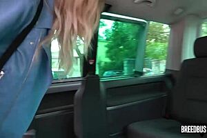 Deepthroat and squirting in a car ride downtown