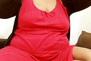 Desi indian aunty with big boobs in family gathering