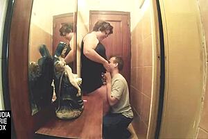 Watch her fuck the fat Spanish girl hard between the walls!