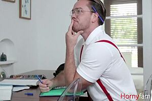 Make Over Make Out Session For Stepsiblings - Jade Amber