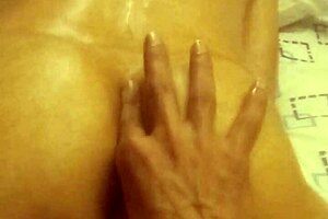 Married woman Josie Gap in hot amateur scene with rim job and blowjob
