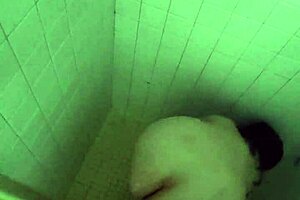 I grab my horny stepmom while she baths, milf