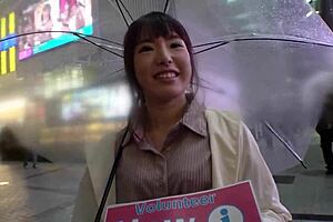 Asian babe rides big cock in homemade doggystyle and cowgirl