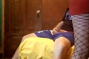 Exotic Ebony Stepmother Gives Relaxing Massage