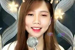 em gái xinh xắn livestream trên uplive webcam asian blowjob sexy korean