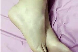 i tickled her feets then fucked this mature mexican lady and creampied her