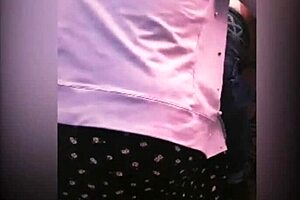 le mamo la verga a un desconocido en el parque para vengarme de mi novio infiel 😈